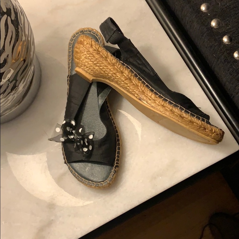 Eric Michael sling-back peep-toe espadrille!